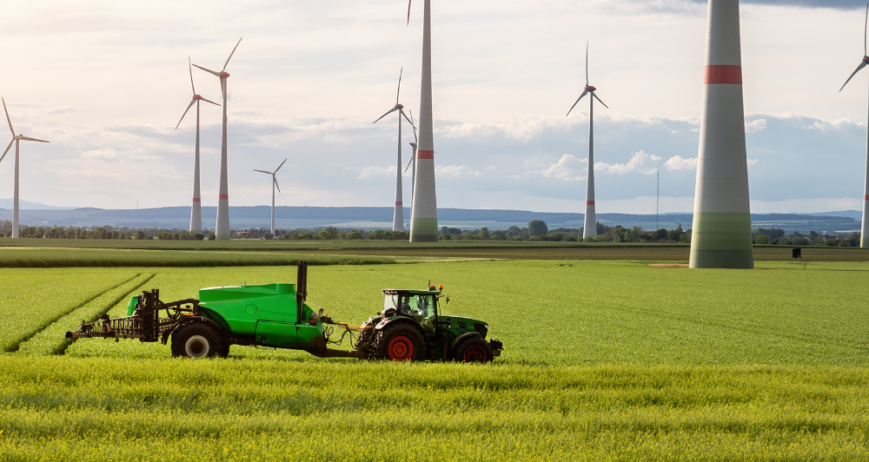 Organic farms avoid toxic inputs, improve soil health, grow clean, sustainable food that supports nature.