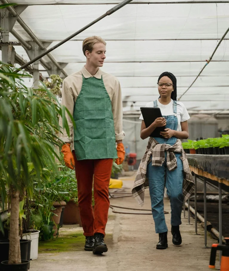 Organic farms avoid toxic inputs, improve soil health, grow clean, sustainable food that supports nature.